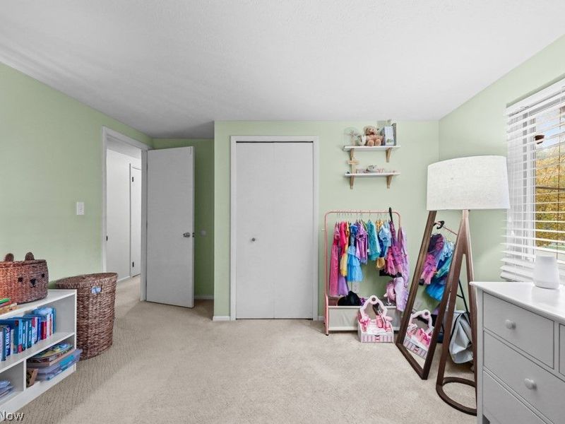 5523 Meadow Wood Boulevard , Lyndhurst, OH 44124 Photo 18
