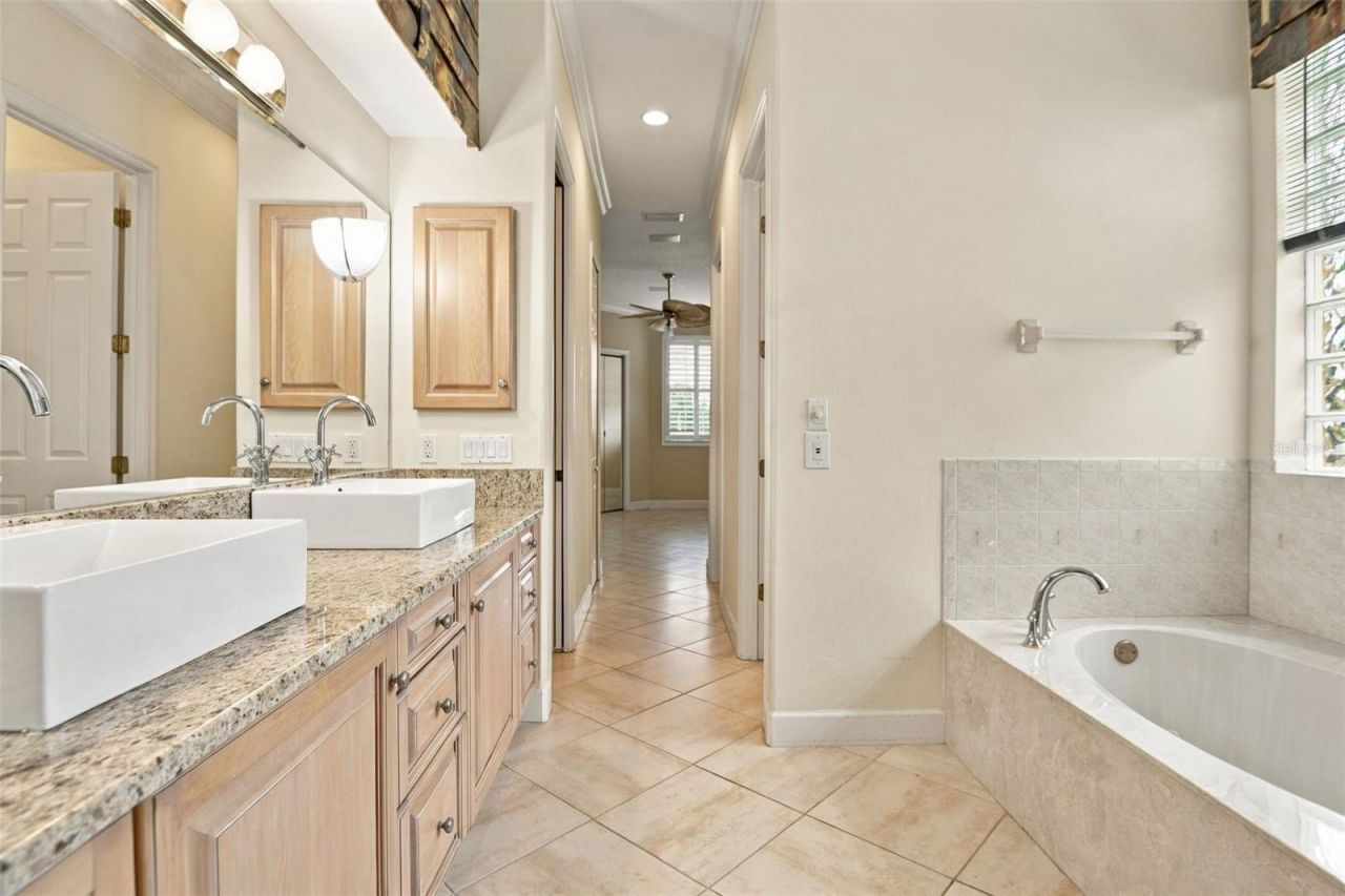 4541 Murcia Boulevard , Unit 11, Sarasota, FL 34238 Photo