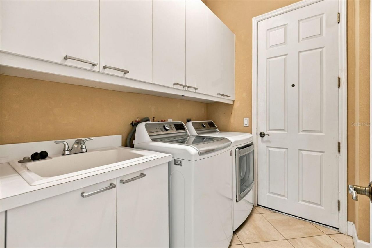 4541 Murcia Boulevard , Unit 11, Sarasota, FL 34238 Photo