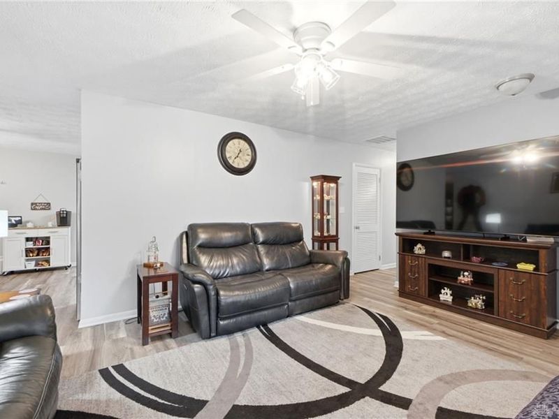 1231 Joyce Drive, Xenia, OH 45385 Photo 7