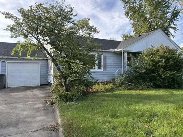 301 S Maple Avenue, Woodward, IA 50276