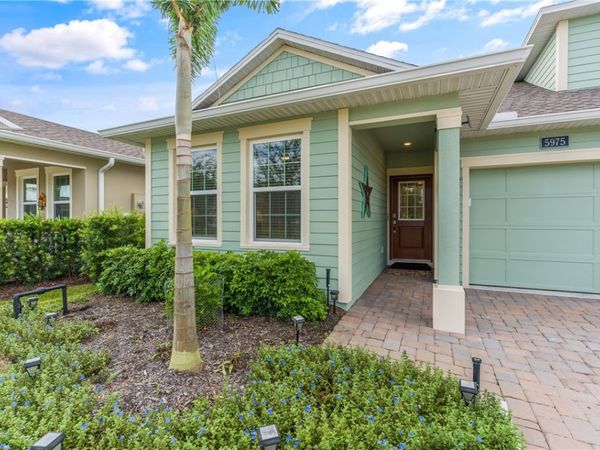 5975 Red Maple Manor, Vero Beach, FL 32966