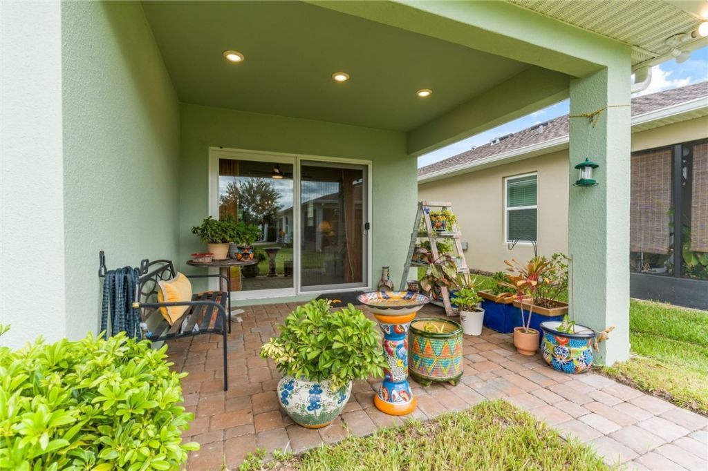 5975 Red Maple Manor, Vero Beach, FL 32966 Photo