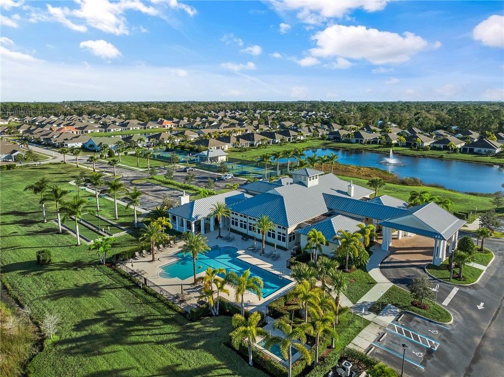 5975 Red Maple Manor, Vero Beach, FL 32966 Photo