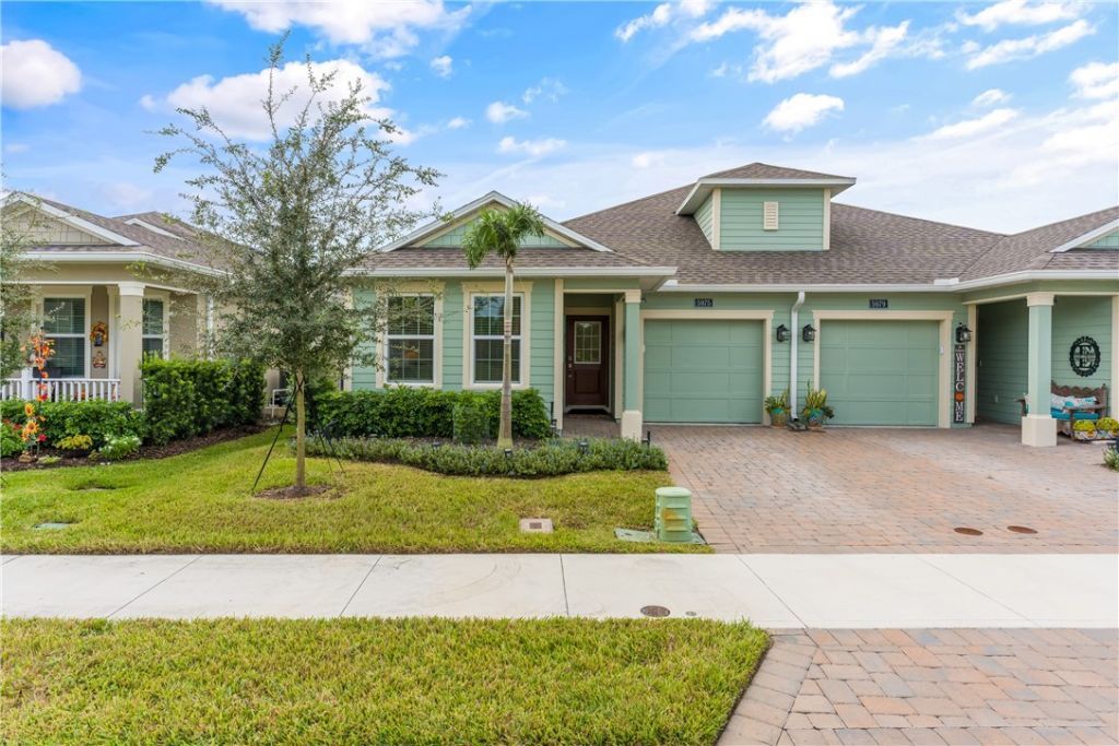 5975 Red Maple Manor, Vero Beach, FL 32966 Photo