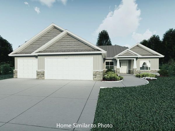 488 RUSCH DRIVE, Combined Locks, WI 54113