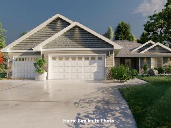 487 RUSCH DRIVE, Combined Locks, WI 54113