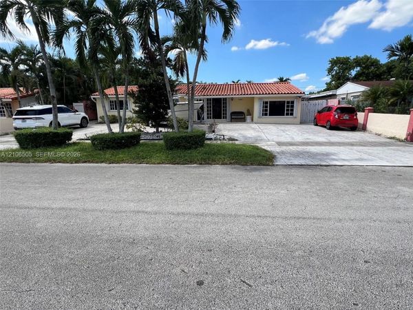7330 W 14th Ave , Hialeah, FL 33014