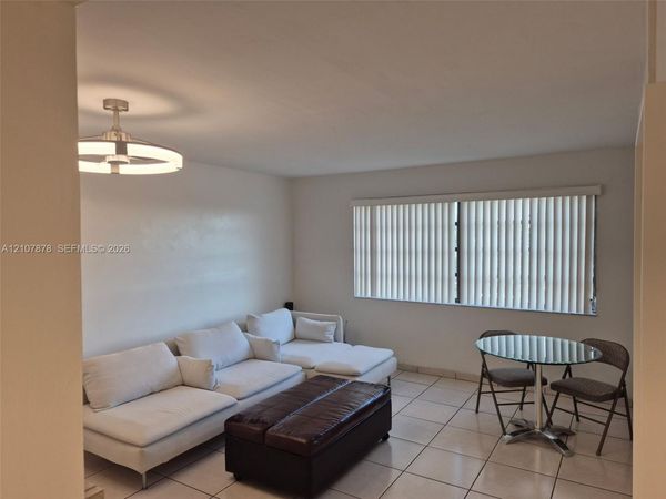 605 NW 72nd Ave, Unit 407, Miami, FL 33126