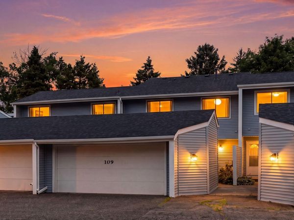 109 Canabury Court, Little Canada, MN 55117