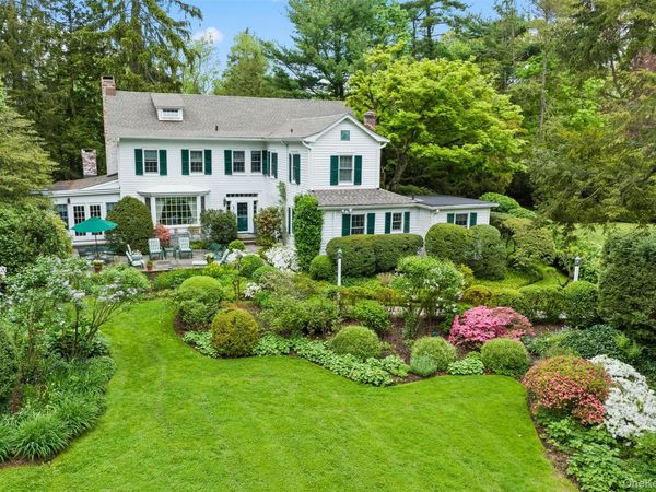 94 Ryefield Road, Locust Valley, NY 11560