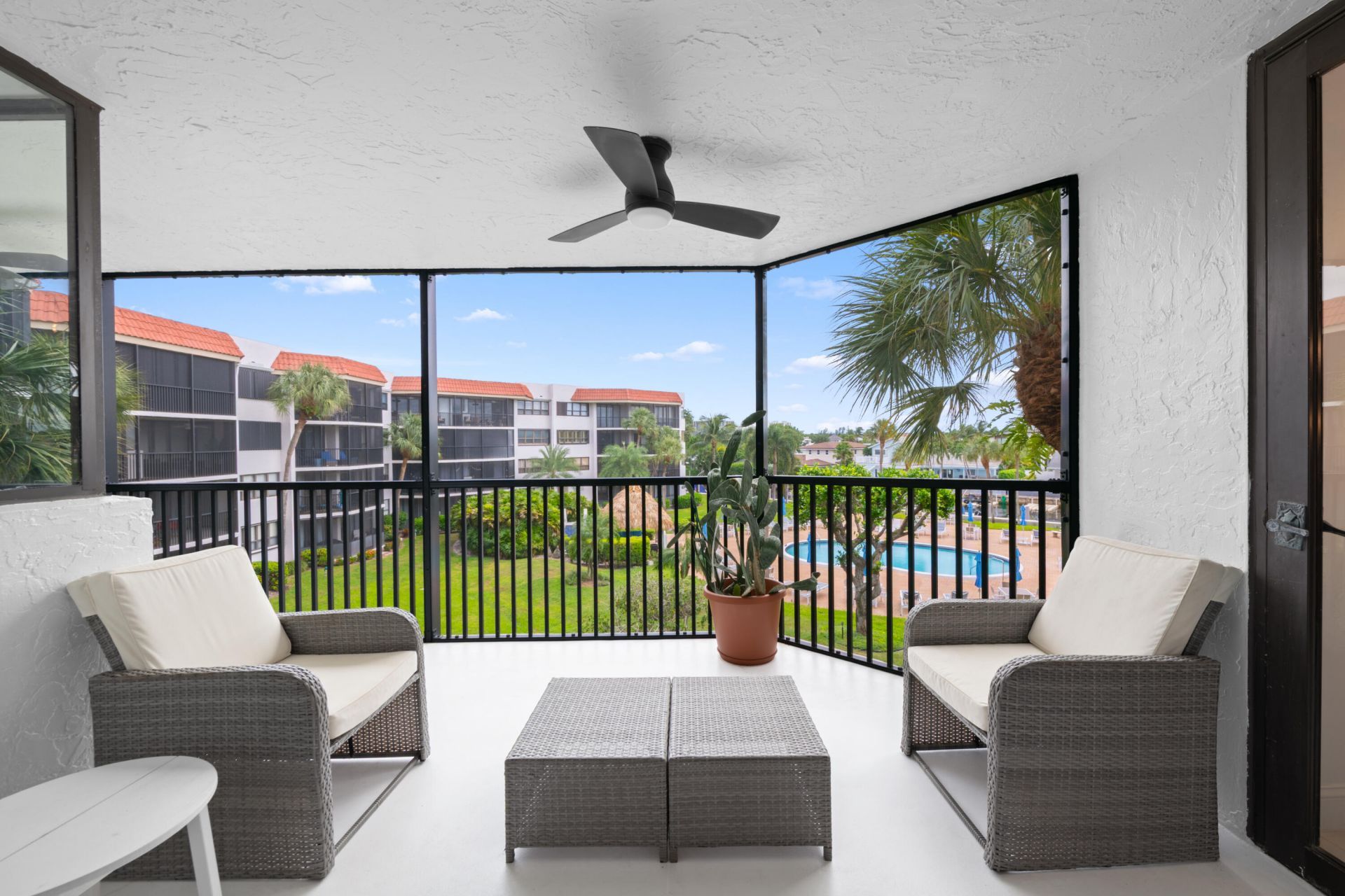 800 Jeffery Street, Unit 307, Boca Raton, FL 33487 Photo