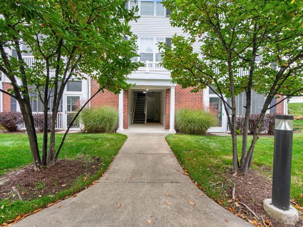 1948 Coventry Circle, Jackson, MI 49201