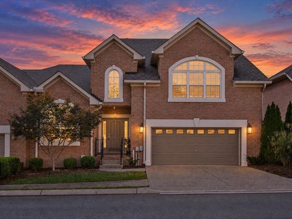 1005 Peck Pl , Hendersonville, TN 37075