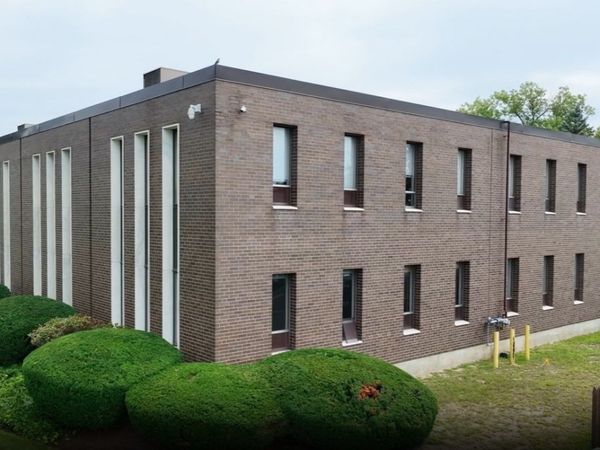 58 Concord St, North Reading, MA 01864