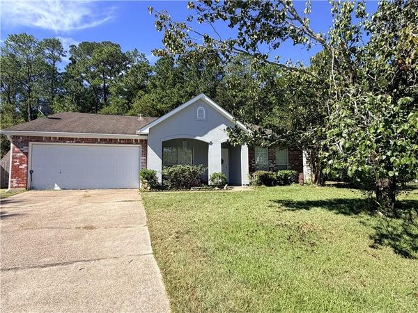 2131 SUMMERTREE Drive, Slidell, LA 70460