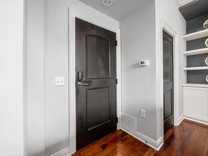 8 E Broad Street , Unit 502, Columbus, OH 43215 Photo 8
