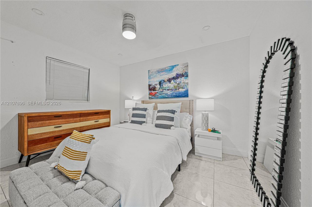 1331 N 69th Way , Hollywood, FL 33024 Photo