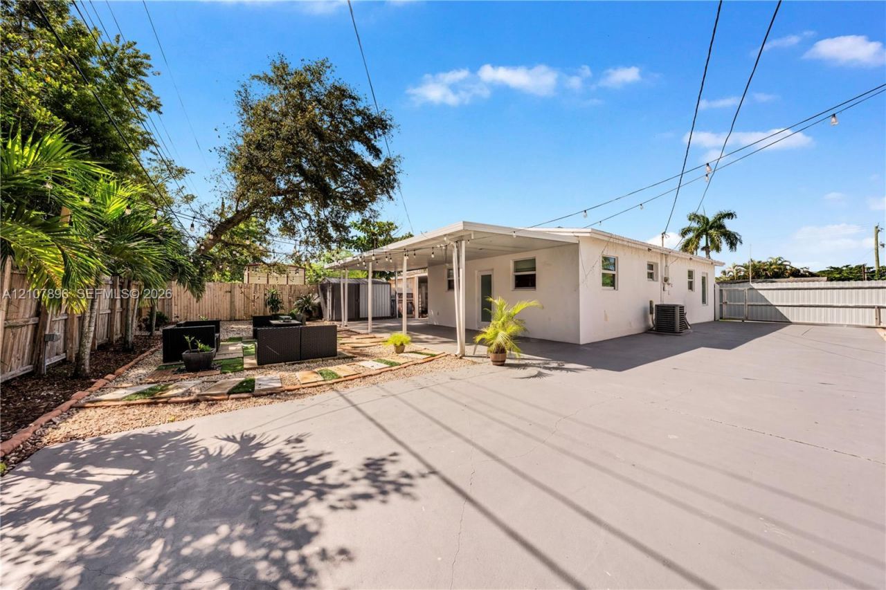 1331 N 69th Way , Hollywood, FL 33024 Photo