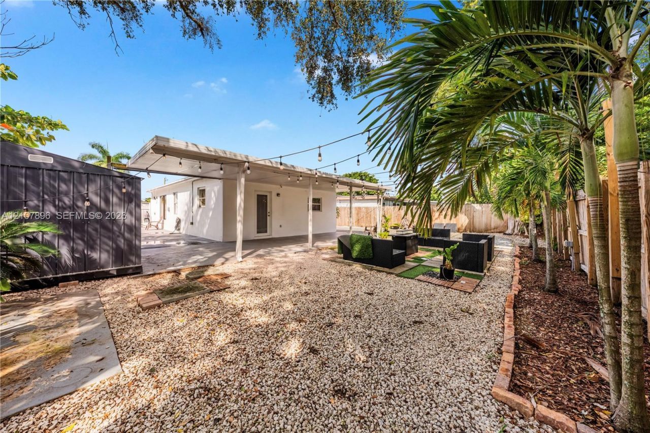 1331 N 69th Way , Hollywood, FL 33024 Photo