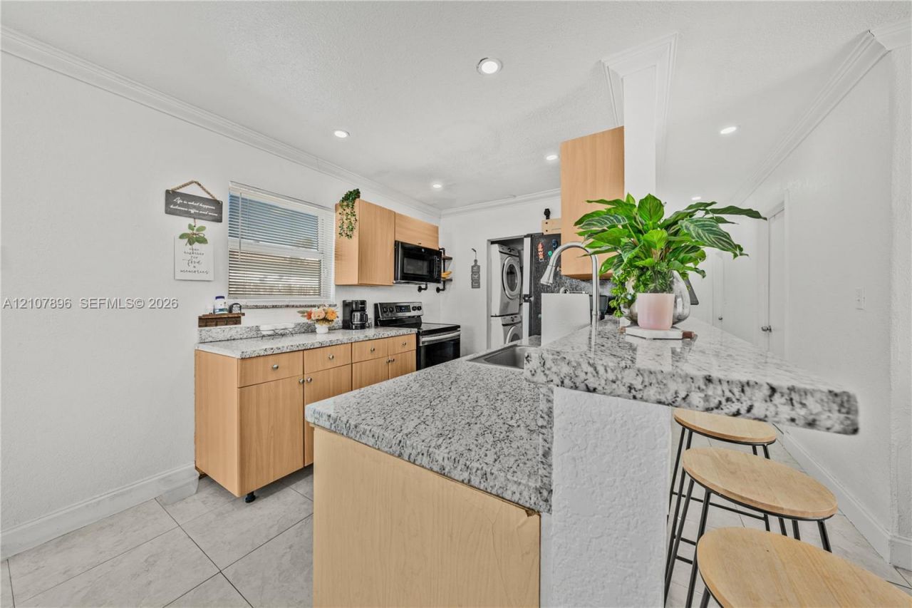 1331 N 69th Way , Hollywood, FL 33024 Photo