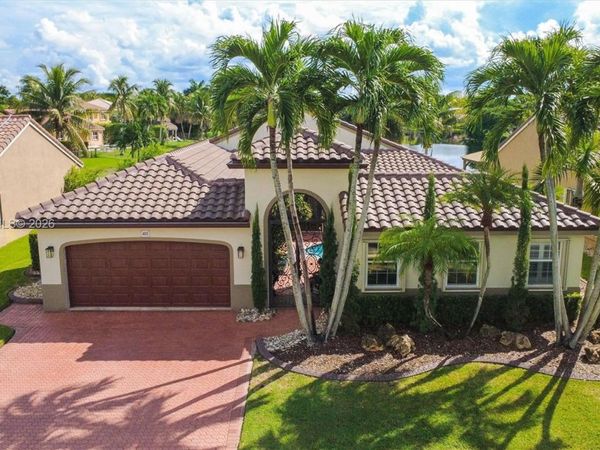 415 SW 200th Ter , Pembroke Pines, FL 33029