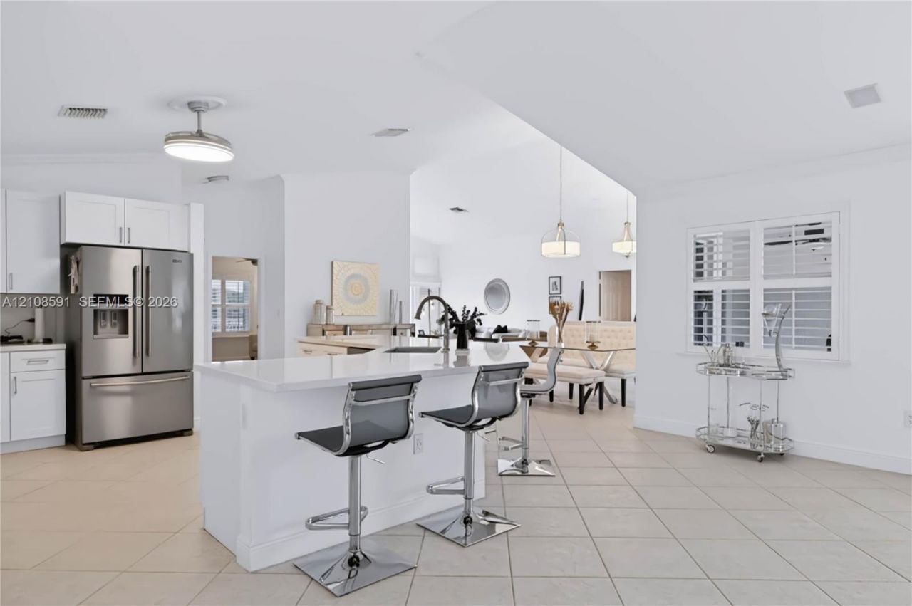 415 SW 200th Ter, Pembroke Pines, FL 33029 Photo