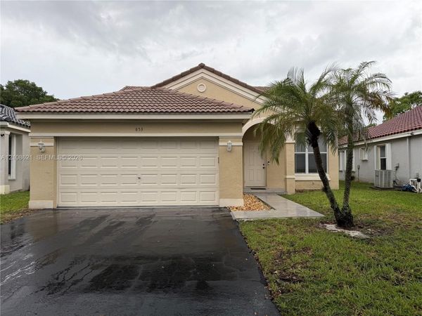 853 Sand Creek Cir , Weston, FL 33327