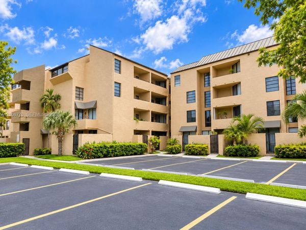 10500 SW 108th Ave , Unit B402, Miami, FL 33176
