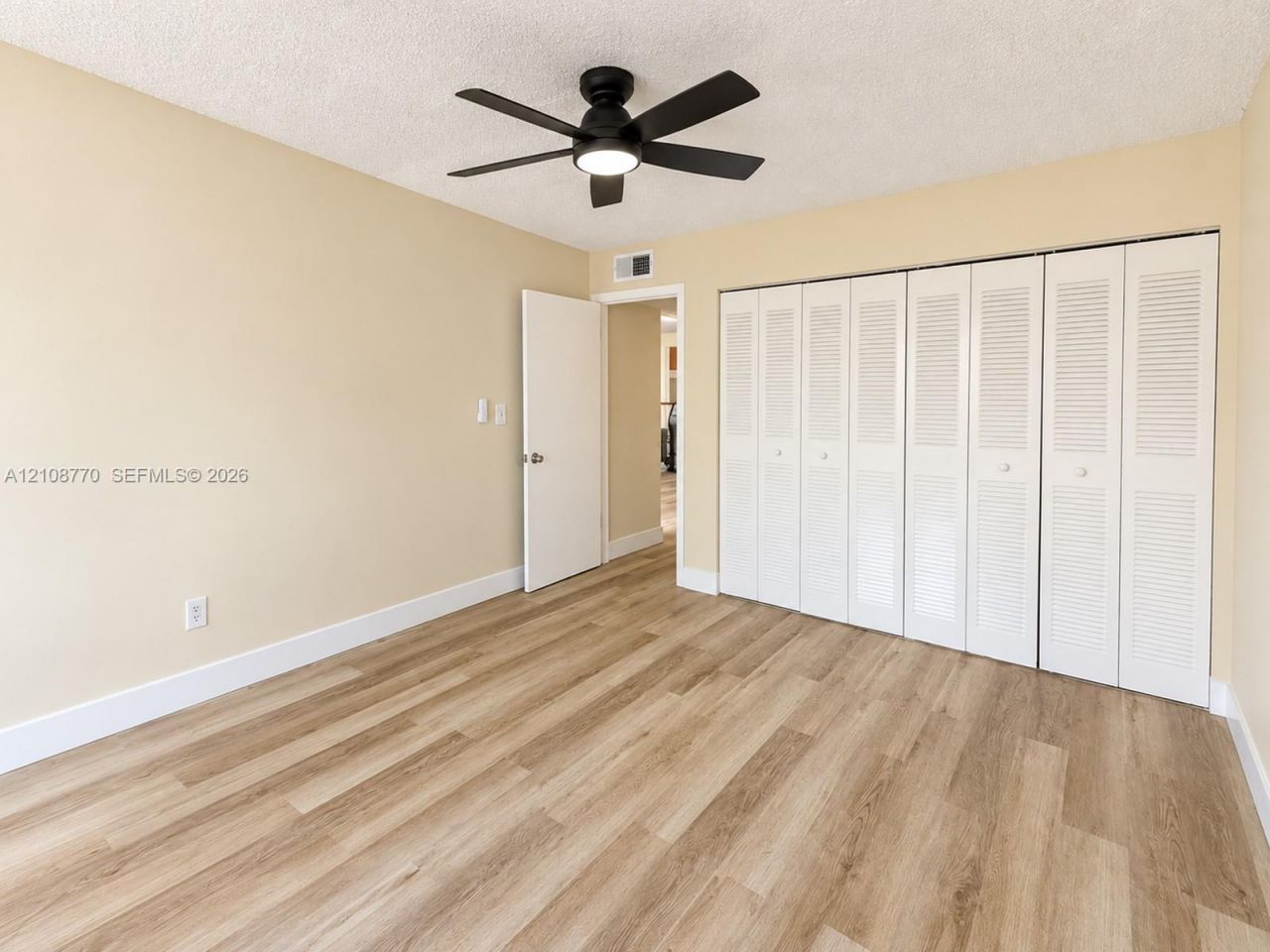 10500 SW 108th Ave , Unit B402, Miami, FL 33176 Photo