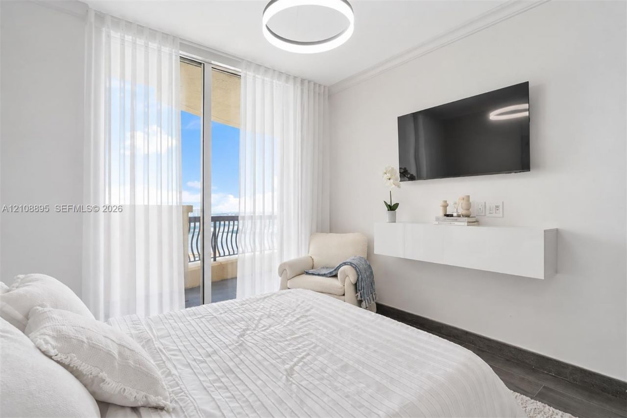 17875 Collins Ave , Unit 3005, Sunny Isles Beach, FL 33160 Photo