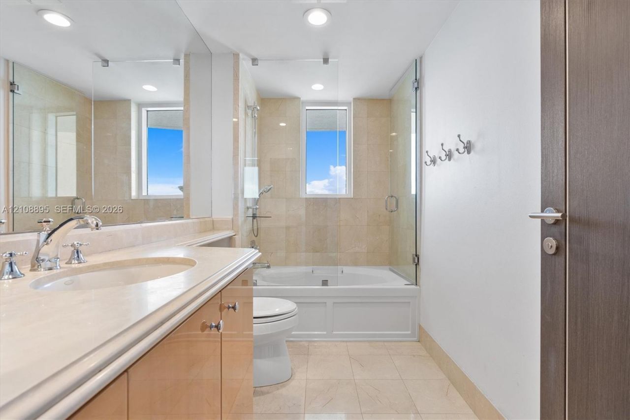 17875 Collins Ave , Unit 3005, Sunny Isles Beach, FL 33160 Photo