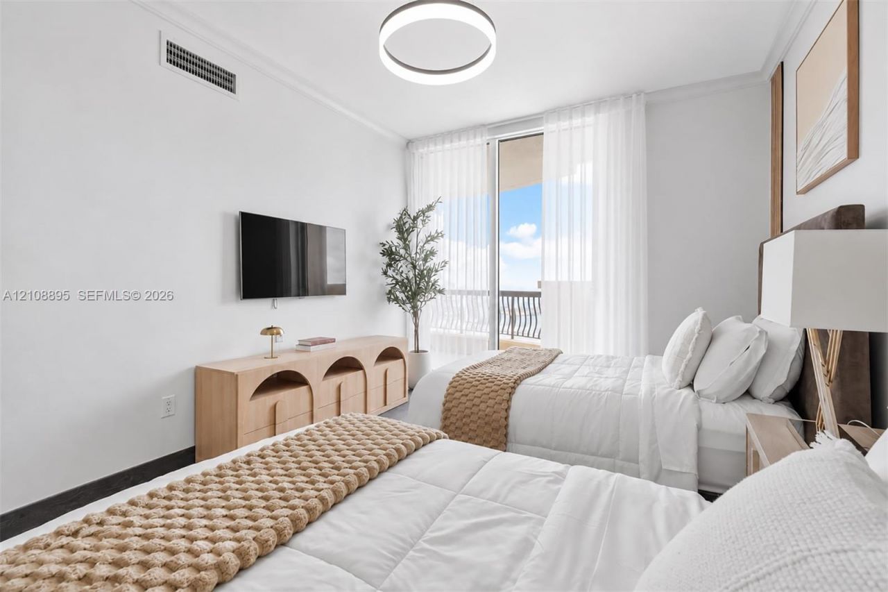 17875 Collins Ave , Unit 3005, Sunny Isles Beach, FL 33160 Photo