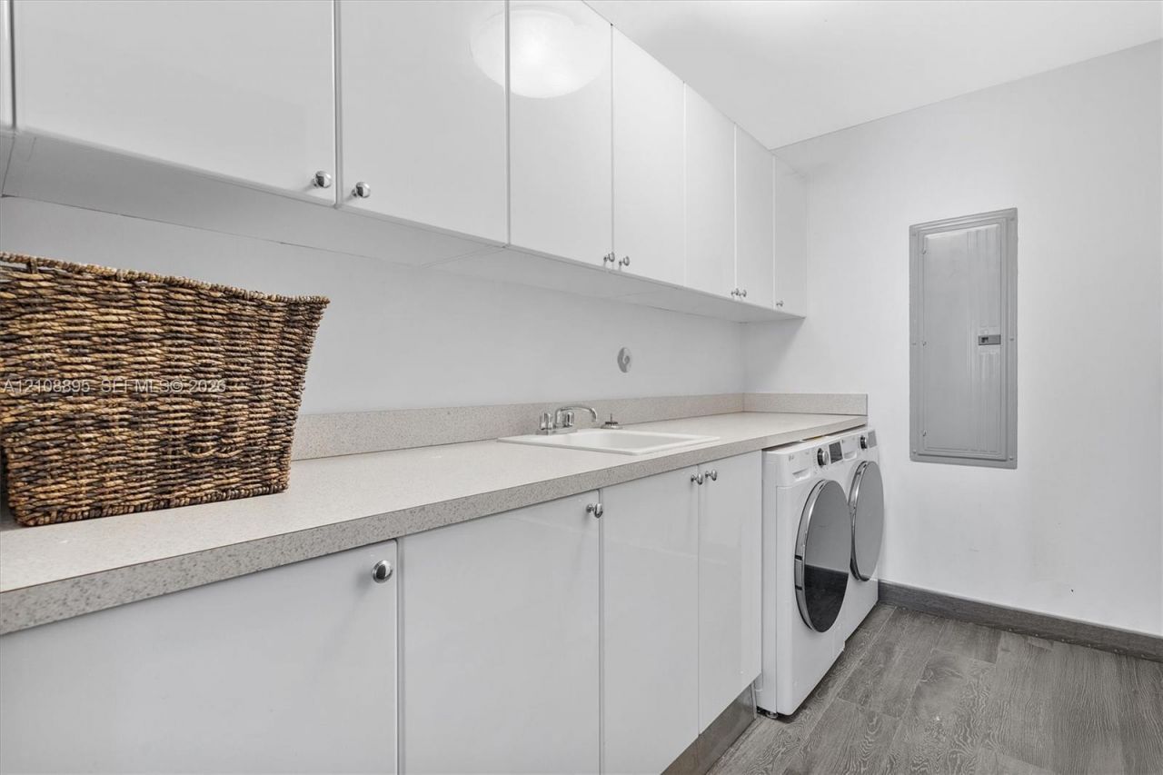 17875 Collins Ave , Unit 3005, Sunny Isles Beach, FL 33160 Photo