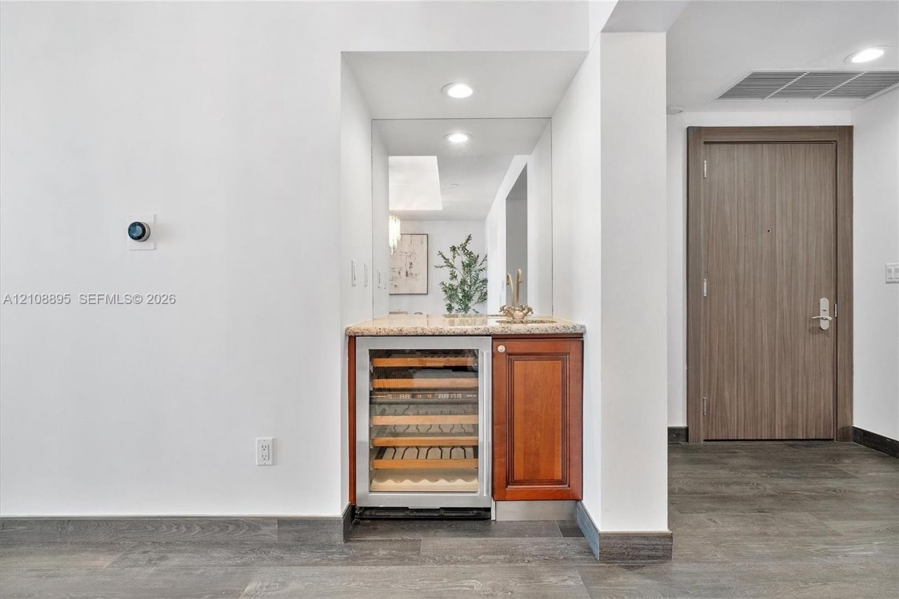 17875 Collins Ave , Unit 3005, Sunny Isles Beach, FL 33160 Photo