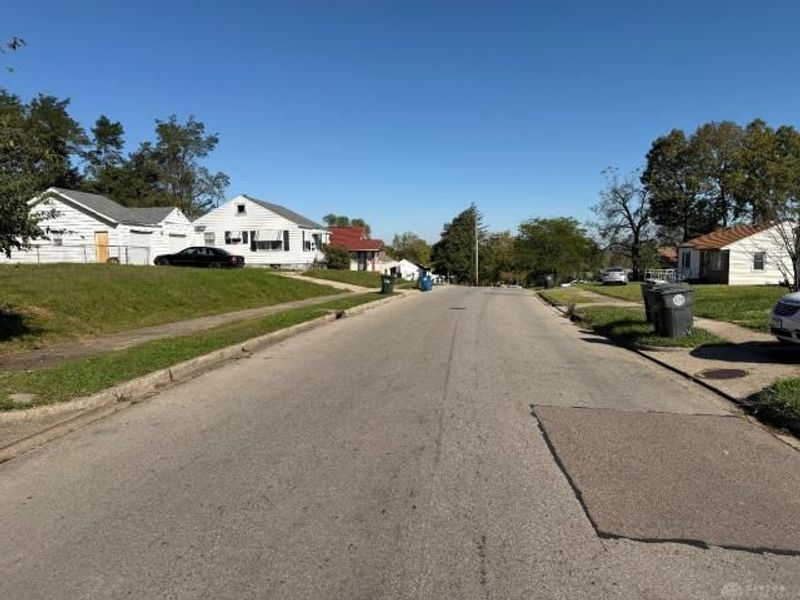 520 Mia Avenue, Dayton, OH 45417 Photo 5