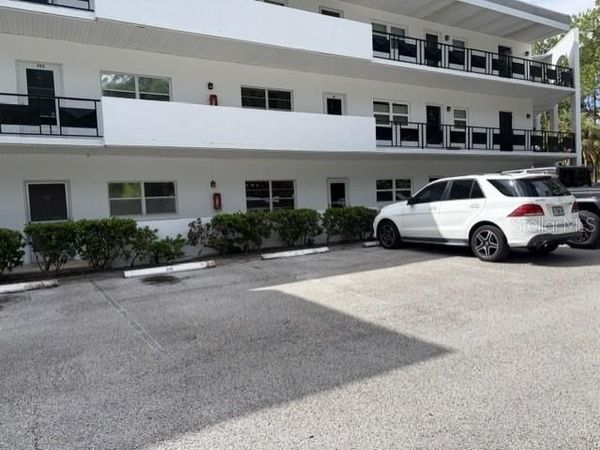 100 EL CAMINO DRIVE , Unit 103, WINTER HAVEN, FL 33884