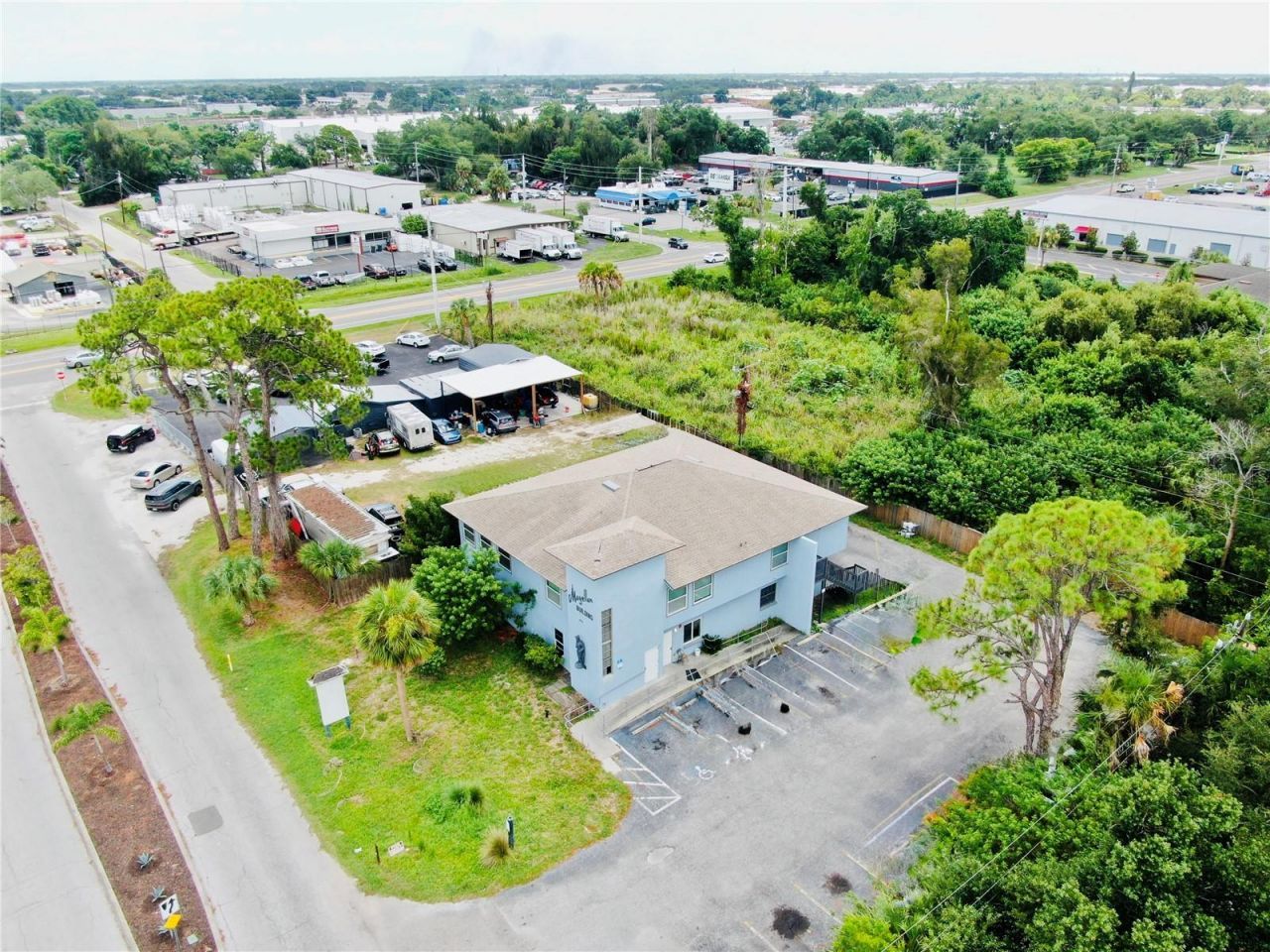 1410 Magellan Drive , Sarasota, FL 34243 Photo