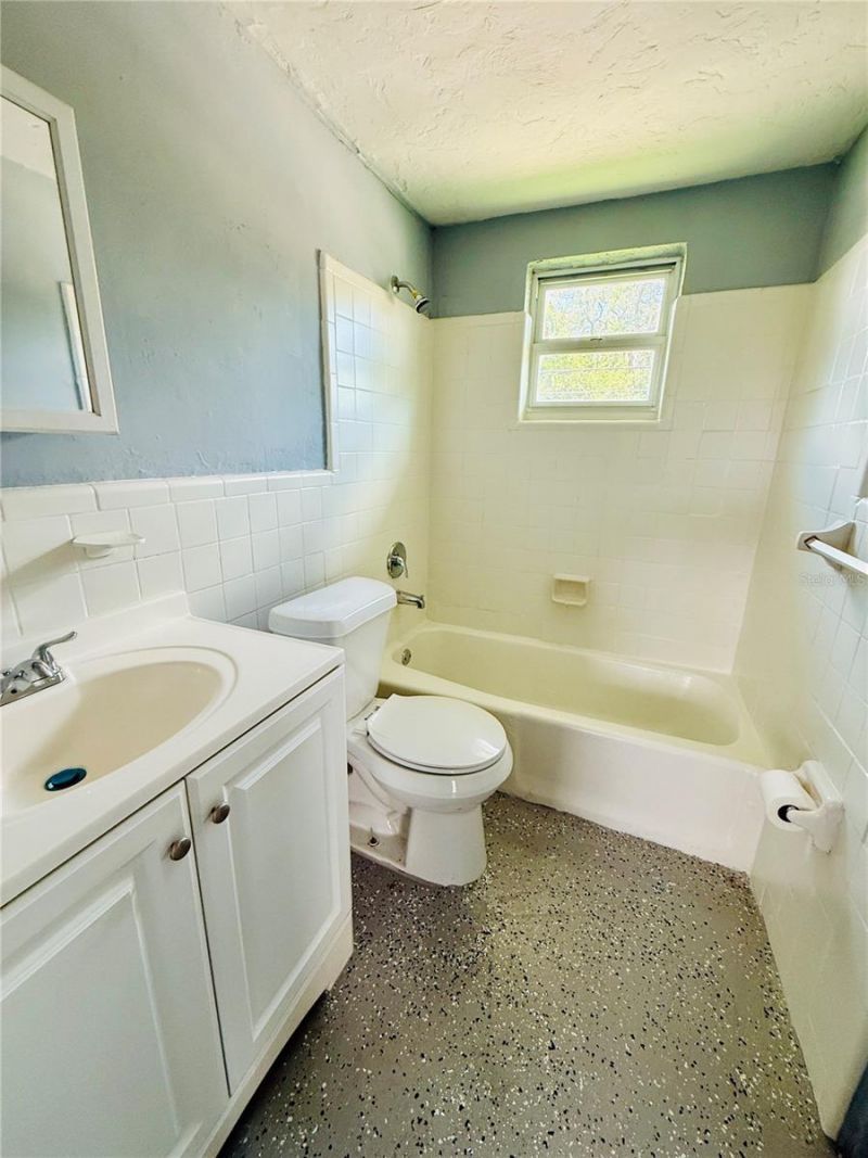 2700 Palmadelia Avenue , Sarasota, FL 34234 Photo