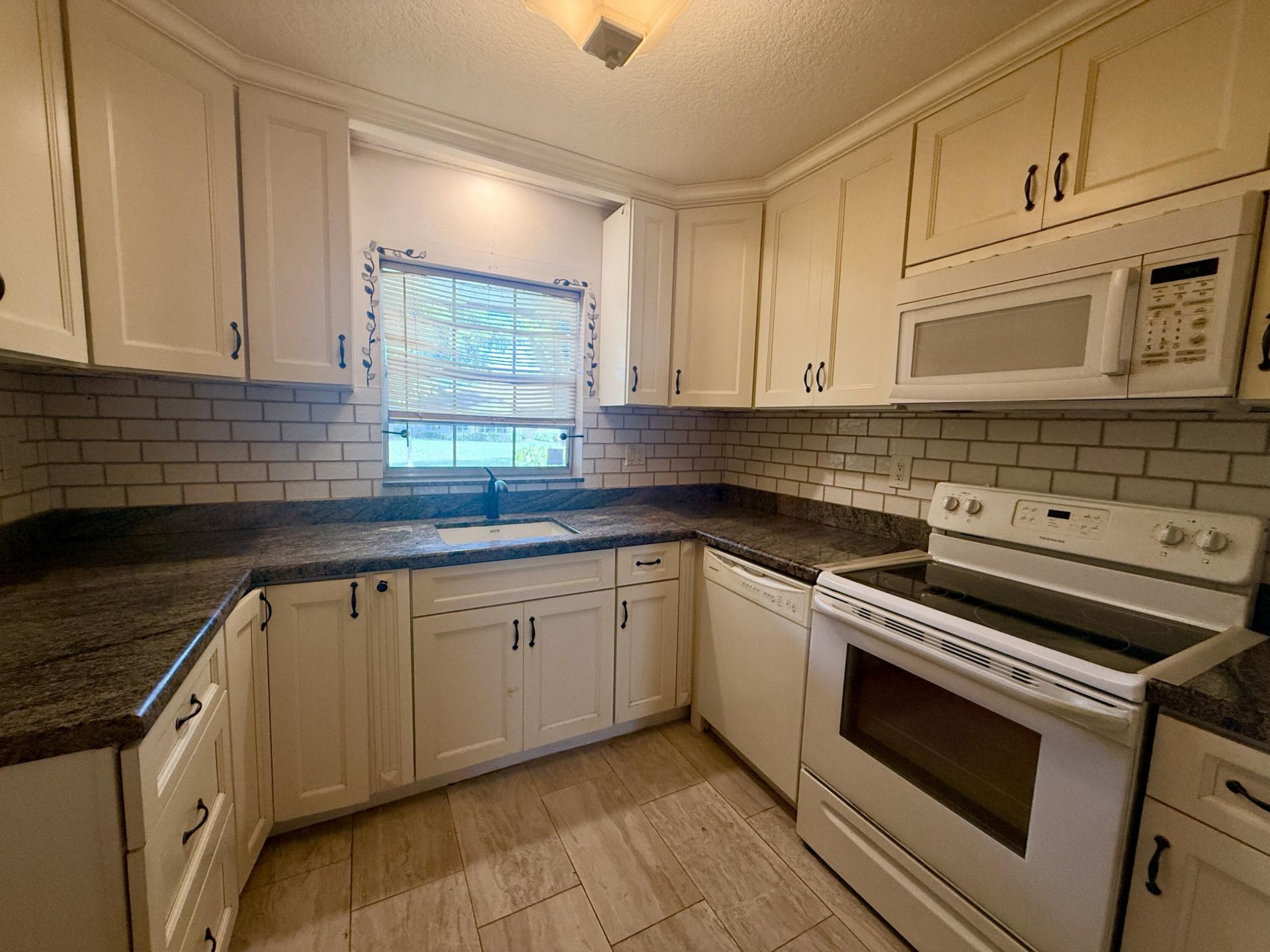 14100 Nesting Way, Unit A, Delray Beach, FL 33484 Photo