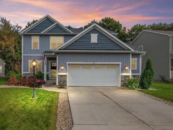 516 Wild Oak ROAD, Hartland, WI 53029