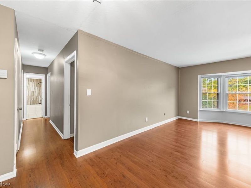 6910 Carriage Hill Drive, Unit 204, Brecksville, OH 44141 Photo 12