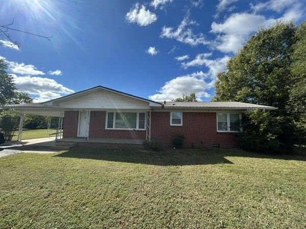 819 Murrey Dr , Pulaski, TN 38478