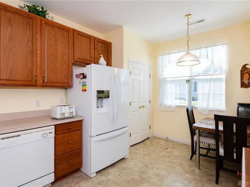 2730 Cedarbrook Way, Dayton, OH 45431 Photo 6
