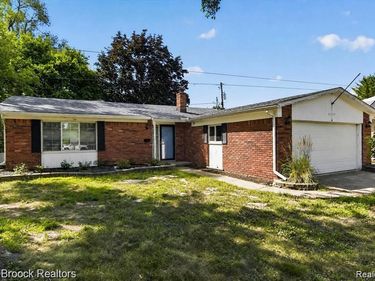 42459 Postiff Avenue, Plymouth Township, Mi 48170