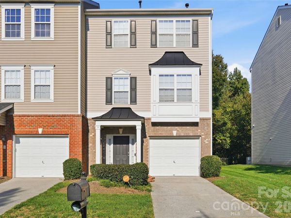 9808 Walkers Glen Drive NW, Concord, NC 28027