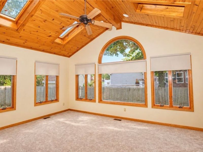 835 Lehigh Avenue, Cuyahoga Falls, OH 44221 Photo 12