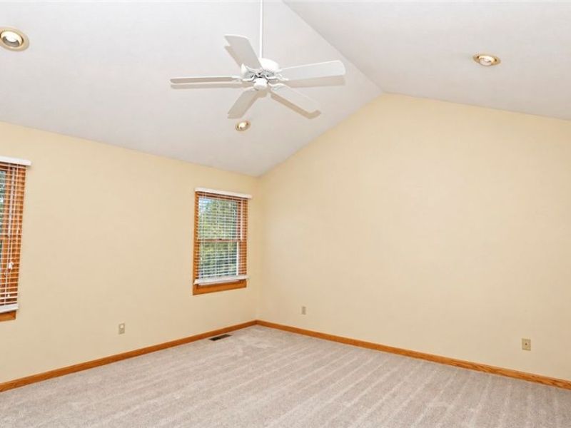 835 Lehigh Avenue, Cuyahoga Falls, OH 44221 Photo 36