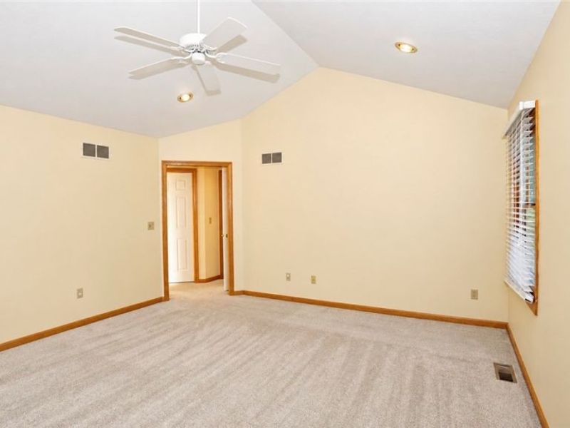 835 Lehigh Avenue, Cuyahoga Falls, OH 44221 Photo 37