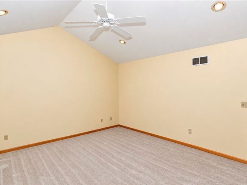835 Lehigh Avenue, Cuyahoga Falls, OH 44221 Photo 38